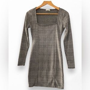 NEW HEART & HIPS MINI DRESS SIZE SMALL BLACK AND TAN COLOR